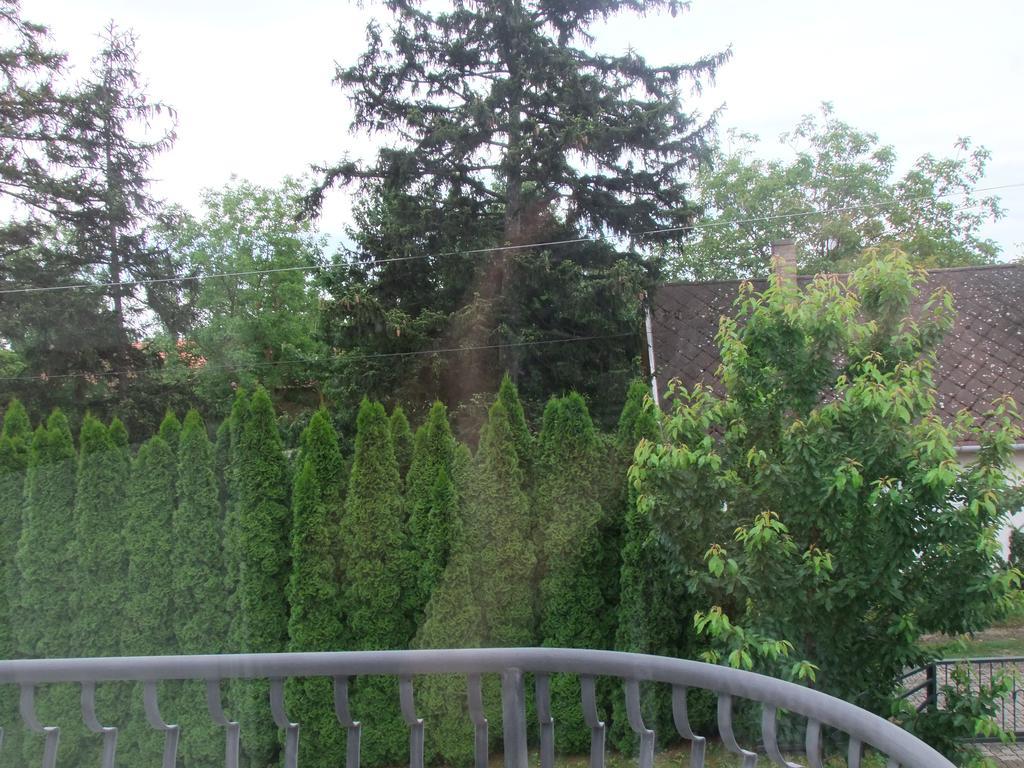 Levente Apartman Balatongyörök Exterior foto